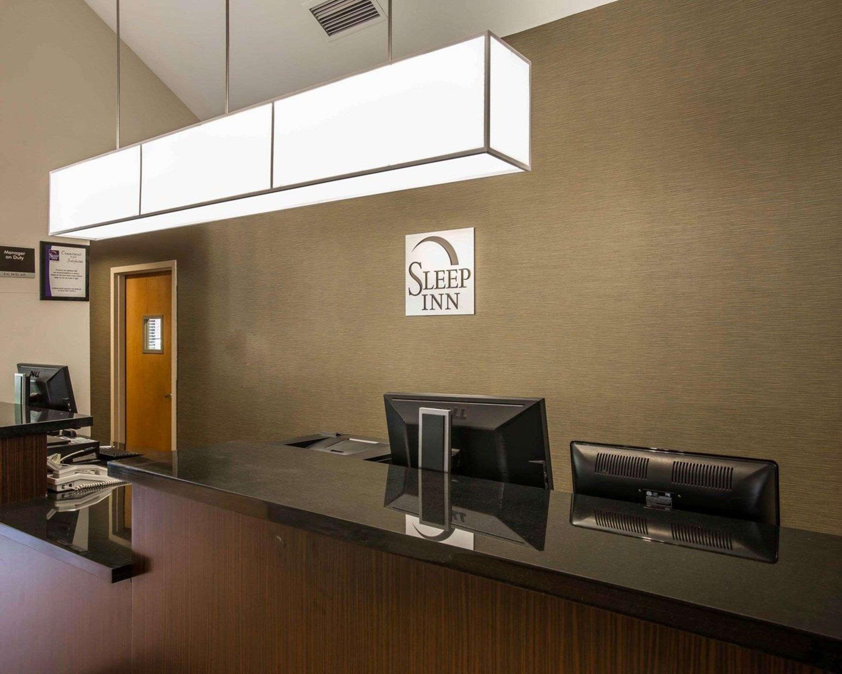 Sleep Inn Greensboro Airport Bagian luar foto