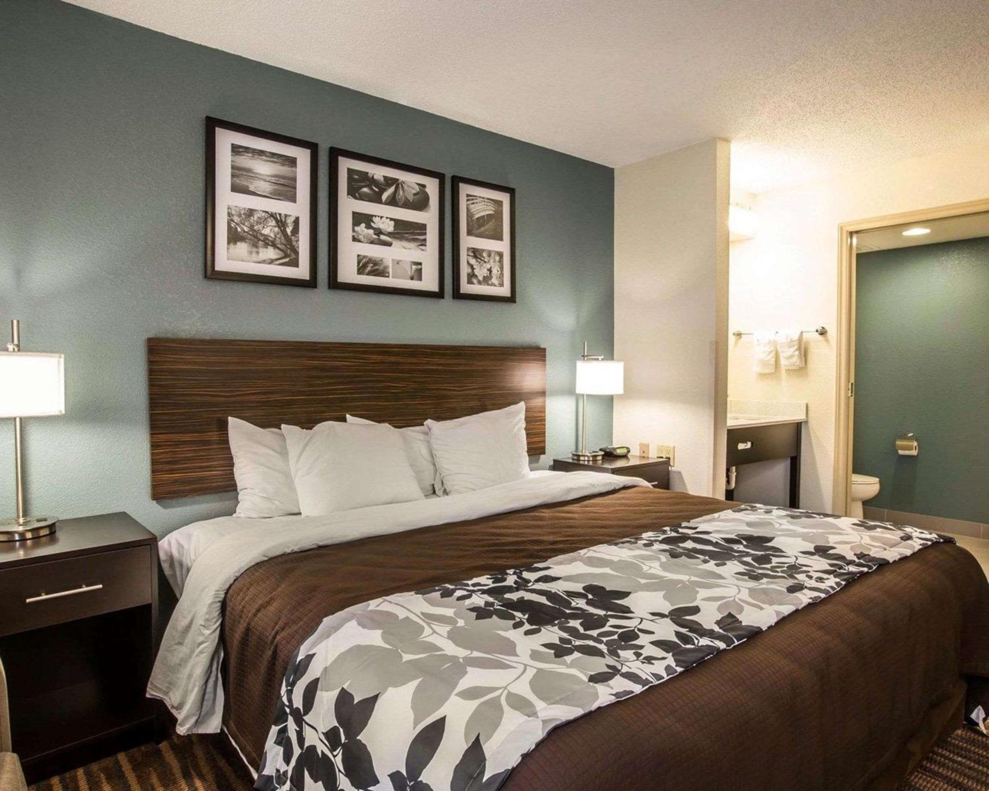 Sleep Inn Greensboro Airport Bagian luar foto