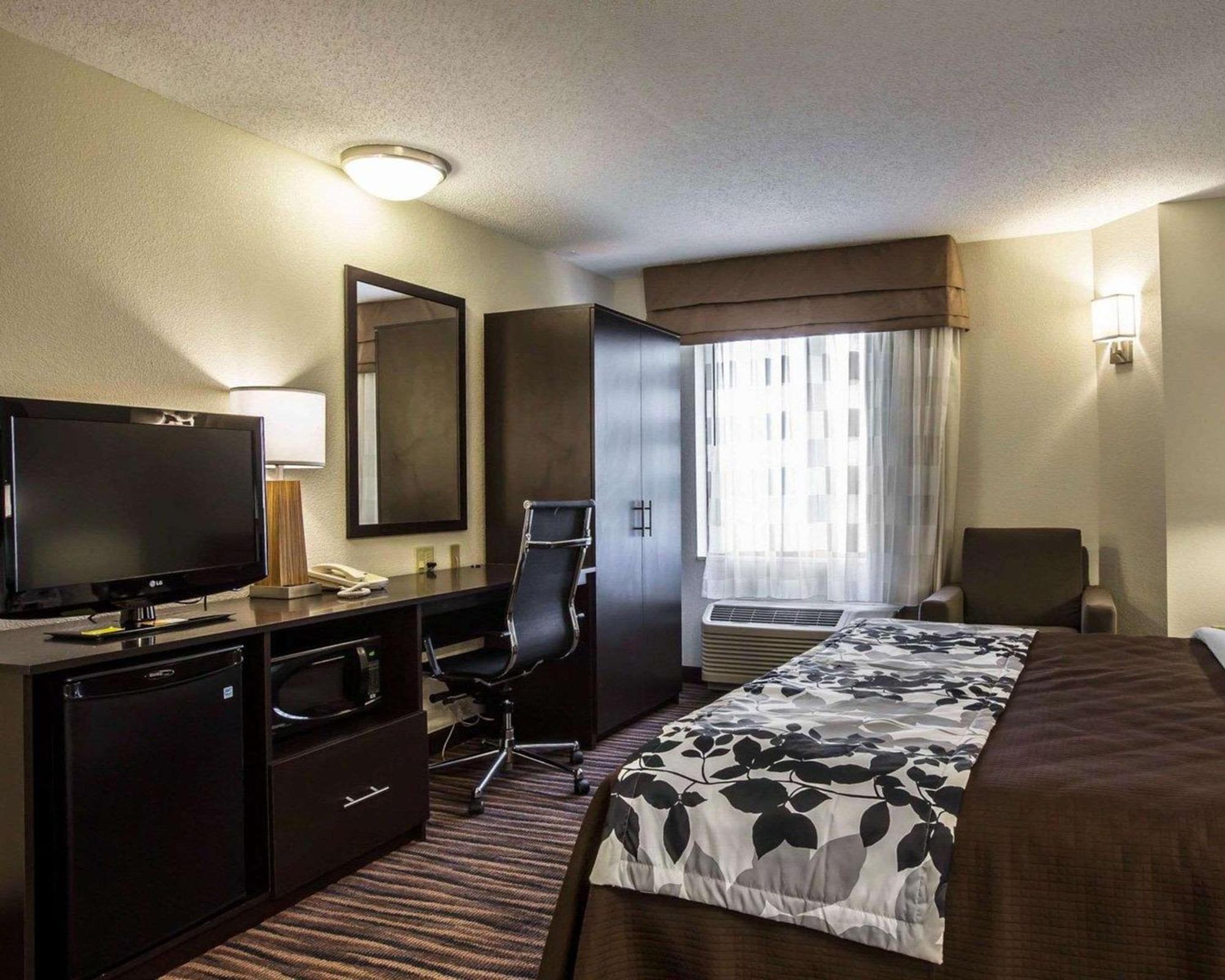 Sleep Inn Greensboro Airport Bagian luar foto
