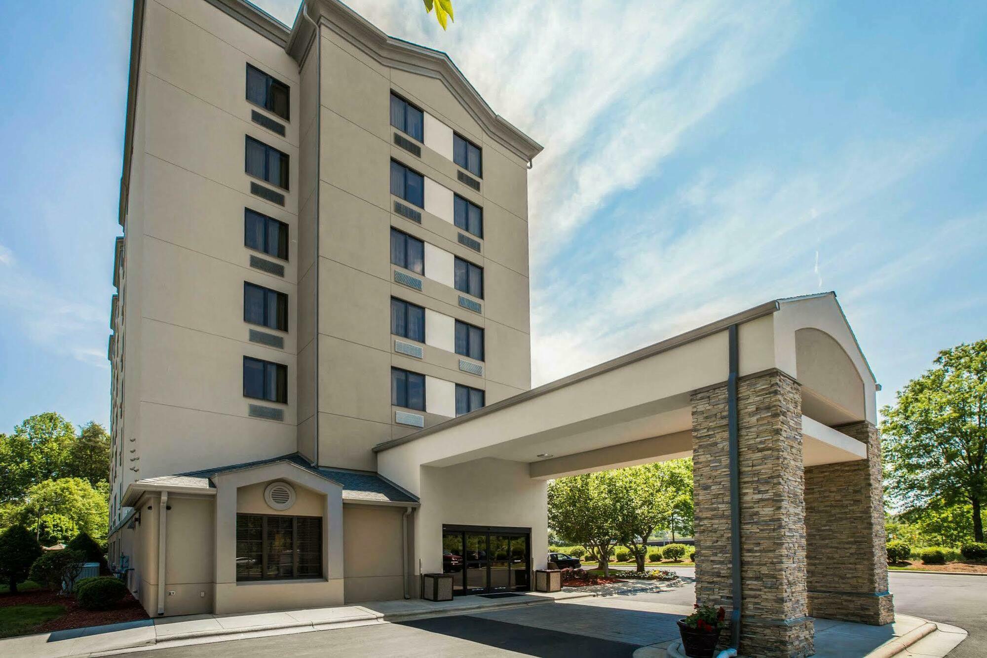 Sleep Inn Greensboro Airport Bagian luar foto