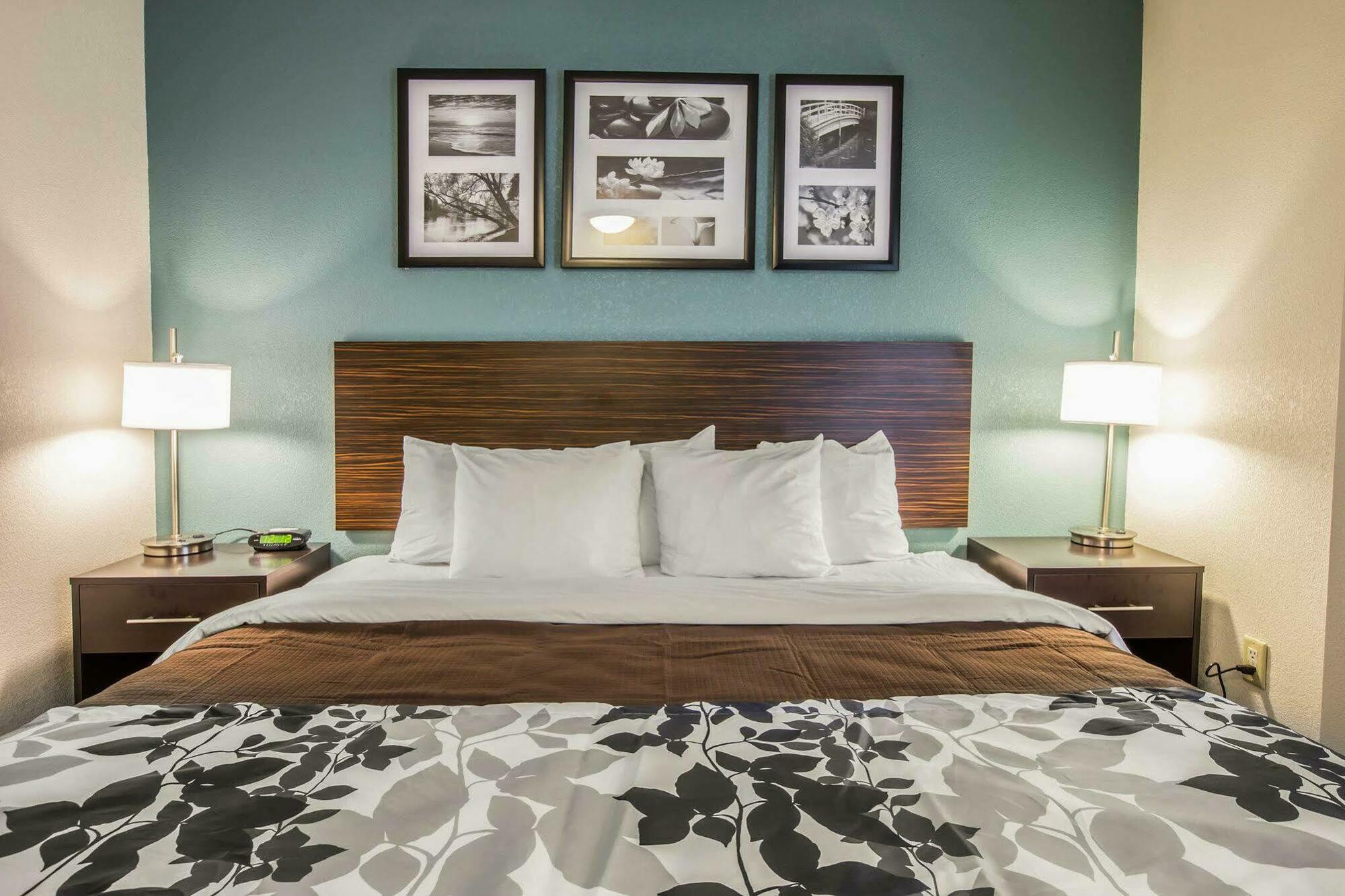 Sleep Inn Greensboro Airport Bagian luar foto